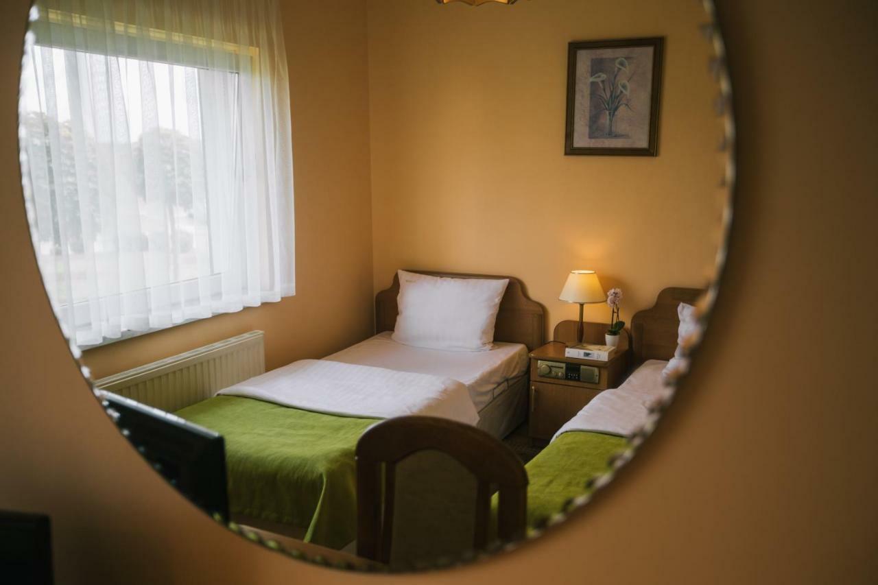 Motel S3 Międzyrzecz Exterior foto